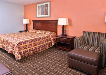Americas Best Value Inn Richmond South hotel thumbnail 6