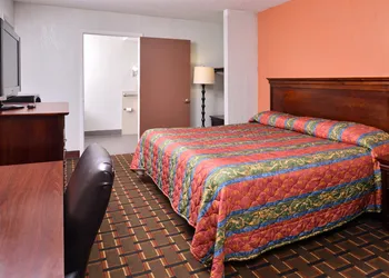 Americas Best Value Inn Richmond South hotel thumbnail 8
