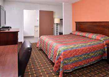 Americas Best Value Inn Richmond South hotel thumbnail 8