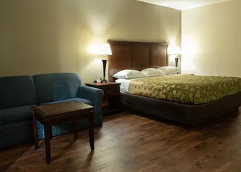 Econo Lodge Hopewell Near Fort Lee I-295 hotel thumbnail 4