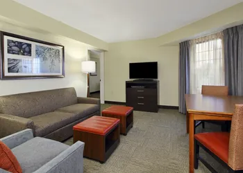 Staybridge Suites Tysons - McLean by IHG hotel thumbnail 5