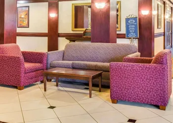 Clarion Inn Fredericksburg North hotel thumbnail 2