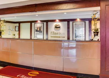 Clarion Inn Fredericksburg North hotel thumbnail 4