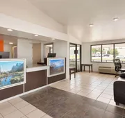 Howard Johnson by Wyndham Harrisonburg hotel detail image 3