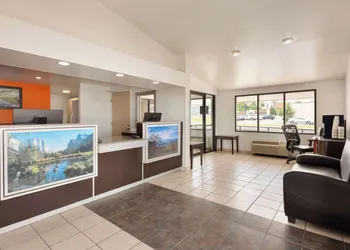 Howard Johnson by Wyndham Harrisonburg hotel thumbnail 3