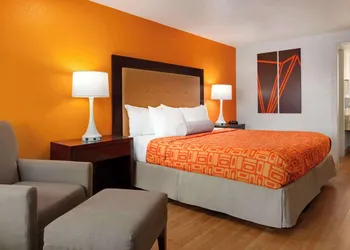 Howard Johnson by Wyndham Harrisonburg hotel thumbnail 7