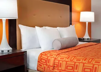Howard Johnson by Wyndham Harrisonburg hotel thumbnail 8