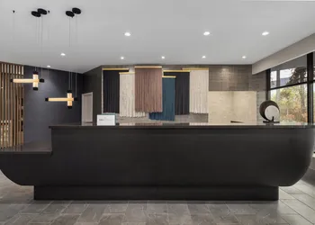 Crowne Plaza Virginia Beach Town Center by IHG hotel thumbnail 2