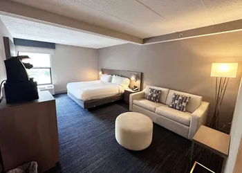 Wingate by Wyndham Waynesboro hotel thumbnail 4