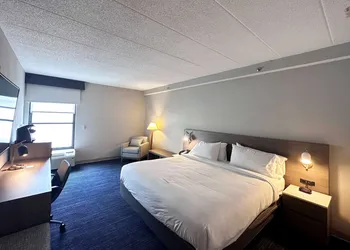 Wingate by Wyndham Waynesboro hotel thumbnail 8