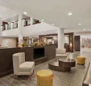 Doubletree by Hilton McLean Tysons hotel detail image 4