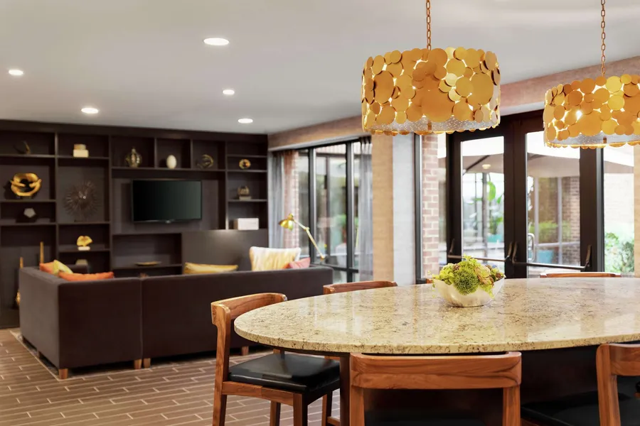 Doubletree by Hilton McLean Tysons hotel detail image 6