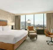 Doubletree by Hilton McLean Tysons hotel detail image 7