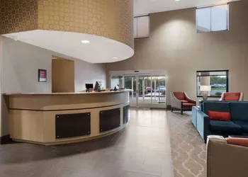 Comfort Suites Suffolk - Chesapeake hotel thumbnail 2