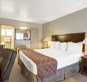 Travelodge by Wyndham Everett City Center hotel detail image 4