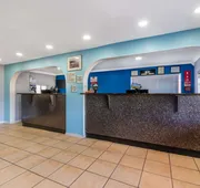 Econo Lodge Inn & Suites Virginia Beach - Norfolk hotel detail image 4