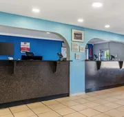 Econo Lodge Inn & Suites Virginia Beach - Norfolk hotel detail image 5