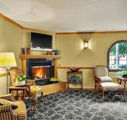 Coachman Inn & Suites hotel detail image 7