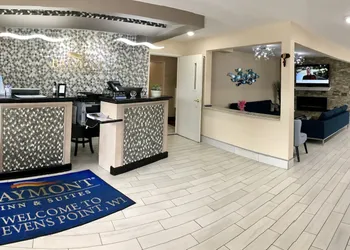 Baymont by Wyndham Stevens Point hotel thumbnail 5