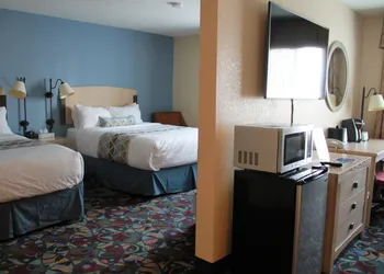 Baymont by Wyndham Stevens Point hotel thumbnail 8