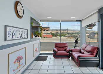 Holiday Lodge hotel thumbnail 6