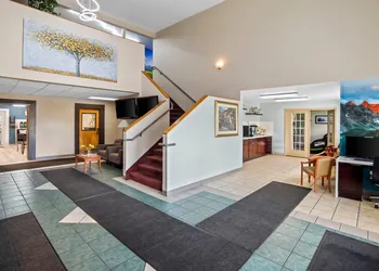 Quality Inn Port Orchard hotel thumbnail 4