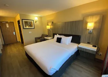 Quality Inn Port Orchard hotel thumbnail 7
