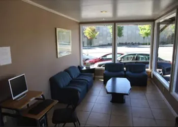 Seatac Inn hotel thumbnail 4