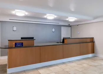 Days Inn by Wyndham Casper hotel thumbnail 2