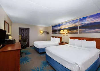 Days Inn by Wyndham Casper hotel thumbnail 5