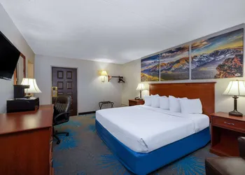 Days Inn by Wyndham Casper hotel thumbnail 8