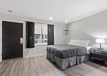 Willow Inn Suites hotel thumbnail 4