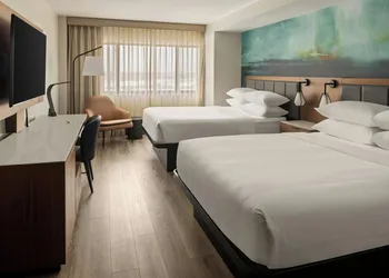 Oshkosh Marriott Waterfront Hotel & Convention Center hotel thumbnail 4