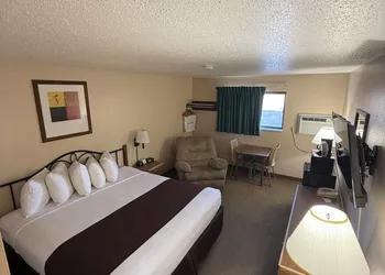 Americas Best Value Inn Torrington hotel thumbnail 3