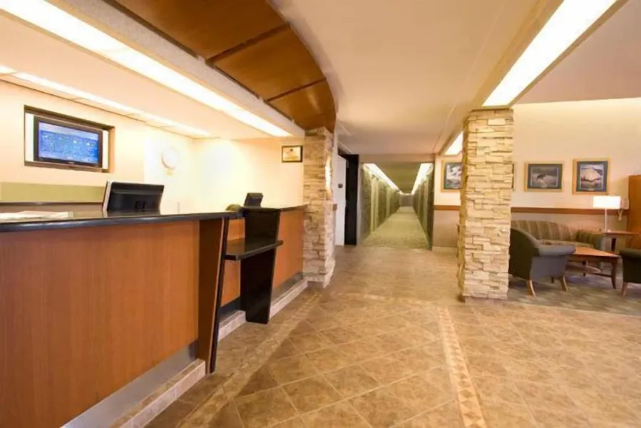 Woodlands Inn & Suites hotel detail image 2