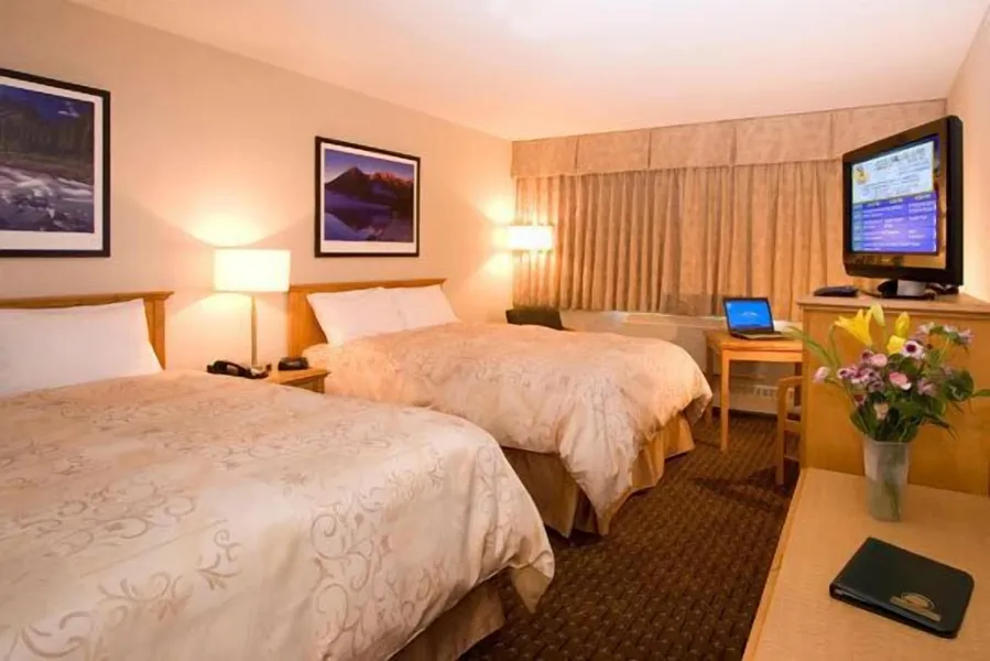 Woodlands Inn & Suites hotel detail image 6