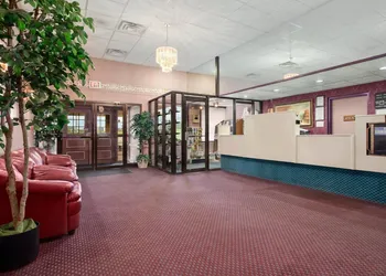 Bluebird Hotel hotel thumbnail 2