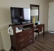 Super 8 by Wyndham Los Angeles-Culver City Area hotel detail image 7