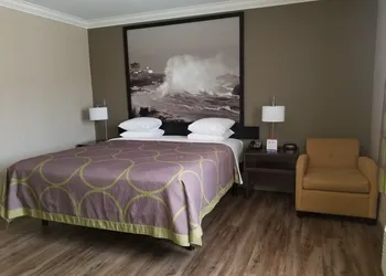 Super 8 by Wyndham Los Angeles-Culver City Area hotel thumbnail 8