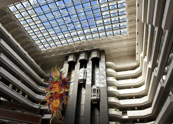 Embassy Suites by Hilton Los Angeles International Airport North hotel thumbnail 3