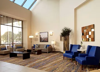 Embassy Suites by Hilton Los Angeles International Airport North hotel thumbnail 7