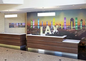 Embassy Suites by Hilton Los Angeles International Airport North hotel thumbnail 8