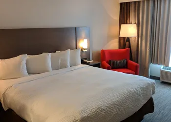 Country Inn & Suites by Radisson, Buffalo, MN hotel thumbnail 5