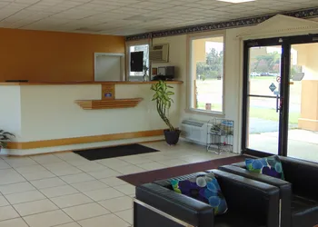 Oceanside Lodge hotel thumbnail 2