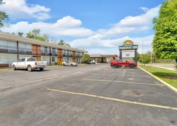 Bristol Parkway Inn hotel thumbnail 6