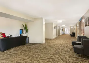 Travelodge by Wyndham Hotel & Convention Centre Quebec City hotel thumbnail 3