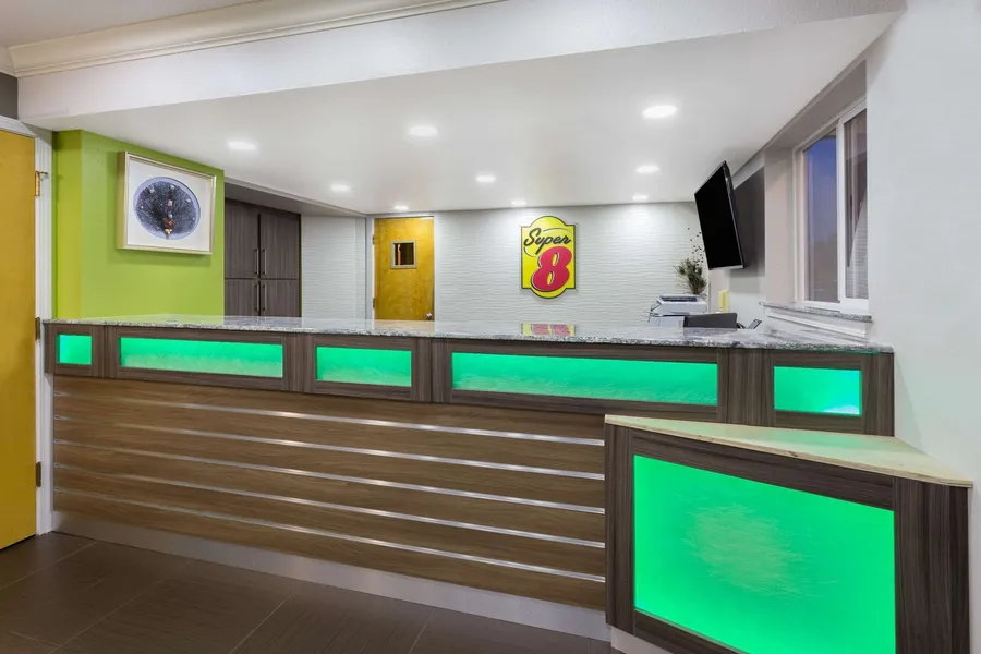 Super 8 by Wyndham Fortuna hotel detail image 2