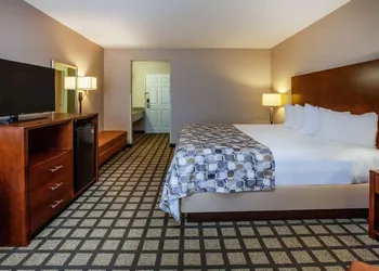 Baymont by Wyndham Mackinaw City hotel thumbnail 4