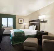 Travelodge by Wyndham Livonia hotel detail image 5