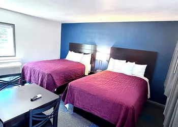 Budget Host Inn Manistique hotel thumbnail 7